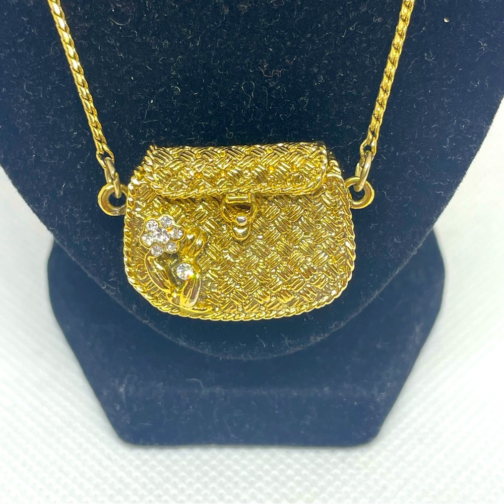 1928 Goldweave and Rhinestone Flower Purse Pendant Charm Necklace